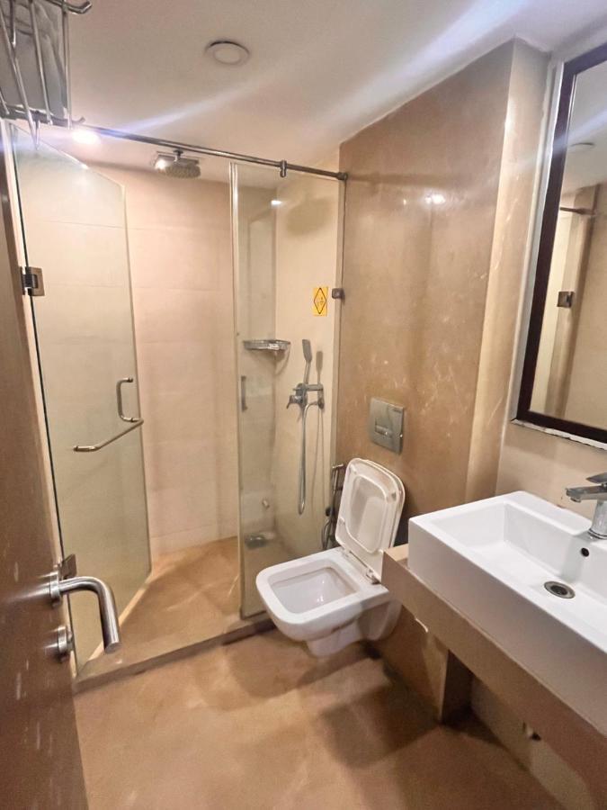 Krios Hotel - Near Sg Highway, Ahmadabad Zewnętrze zdjęcie