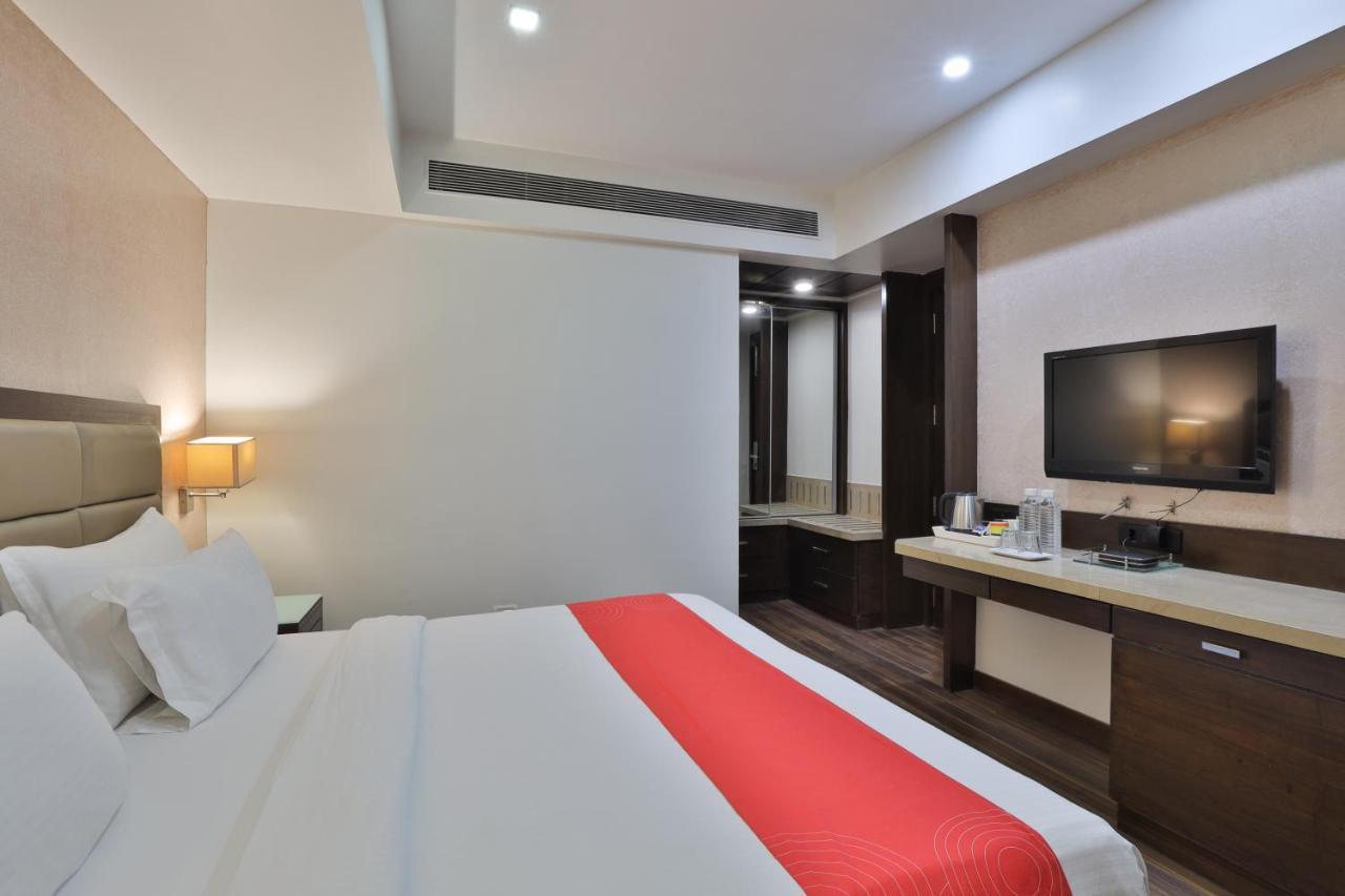 Krios Hotel - Near Sg Highway, Ahmadabad Zewnętrze zdjęcie